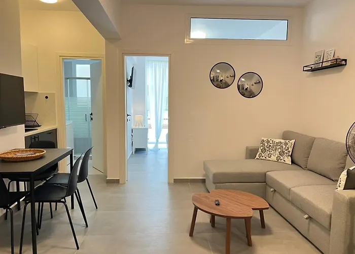 Haven, 1 Bdrm, 3 Min To